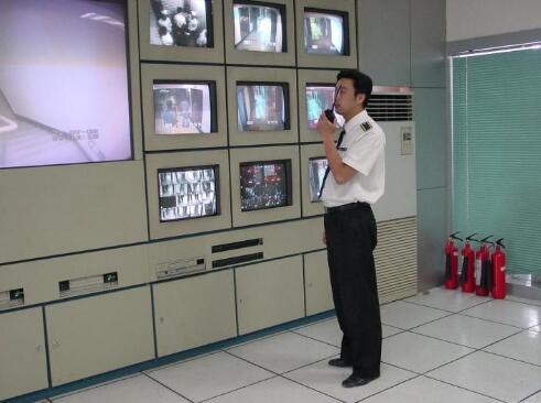 國(guó)外的對(duì)講機(jī)愛(ài)好者來(lái)在中國(guó)怎么才能訪(fǎng)問(wèn)DMR中繼網(wǎng)絡(luò)？