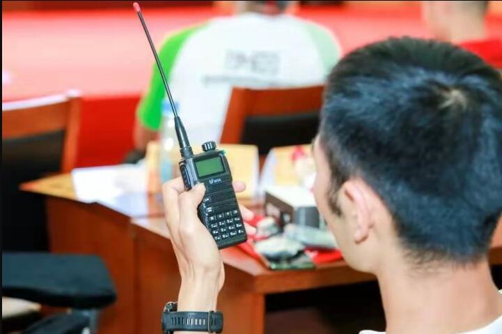辦理無線電臺(tái)執(zhí)照，應(yīng)符合哪些條件？
